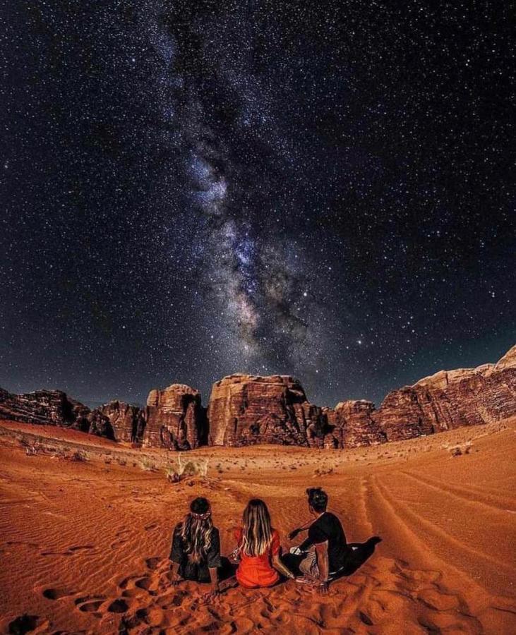 Falling Stars Camp 瓦迪拉姆 外观 照片